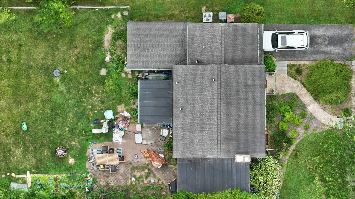 Measurable drone orthomosaic of a residential site